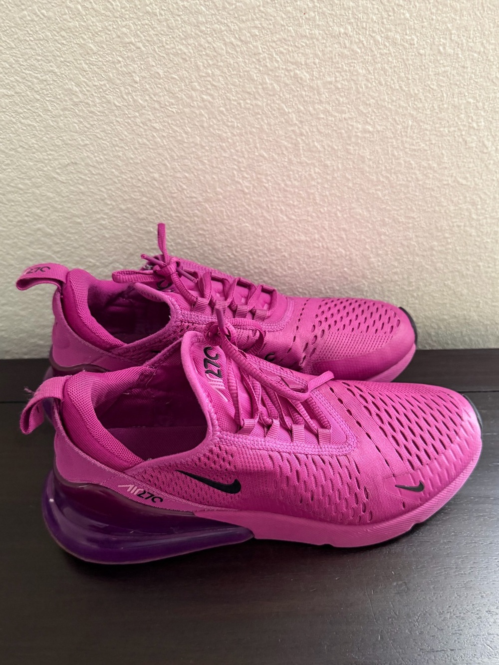 Vibrant Nike Air Max 270 Hot Fuchsia Sneakers Size 9